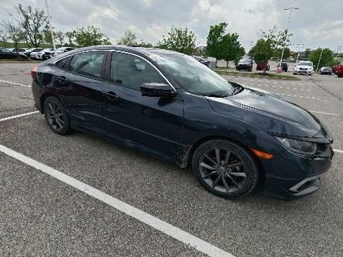 Used 2019 Honda Civic EX image 10