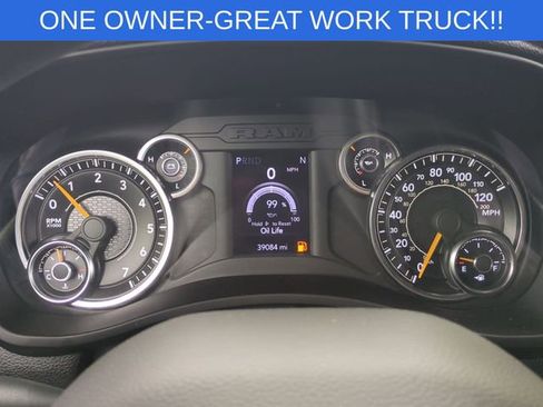 Used 2022 RAM 5500 Tradesman w/ Chrome Appearance Group RWD image 13