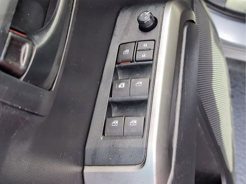 Used 2019 Toyota Tacoma SR5 image 20