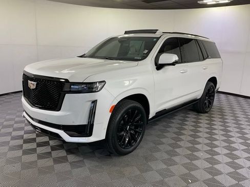 Certified 2022 Cadillac Escalade Sport w/ Touring Package AWD/4WD image 1