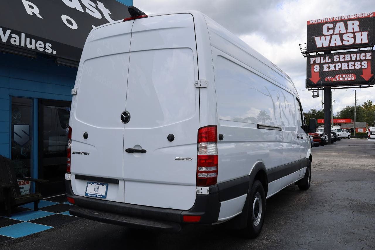 Used 2017 Mercedes-Benz Sprinter 2500 image 5