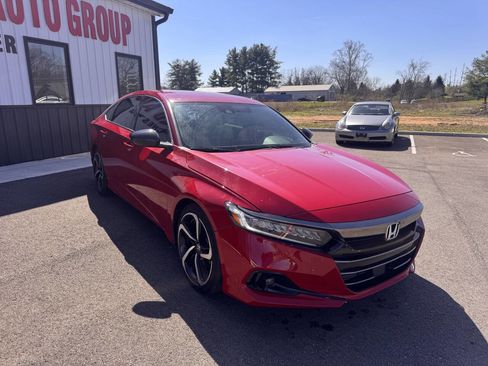 Used 2022 Honda Accord Sport image 4
