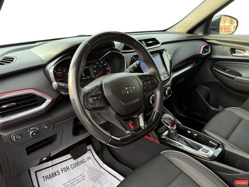 Used 2021 Chevrolet TrailBlazer RS w/ Convenience Package image 12