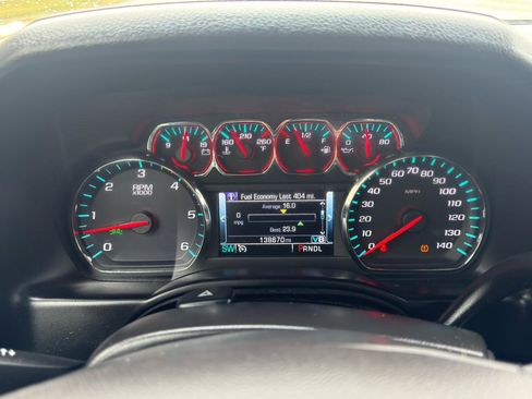 Used 2018 GMC Yukon SLE image 17