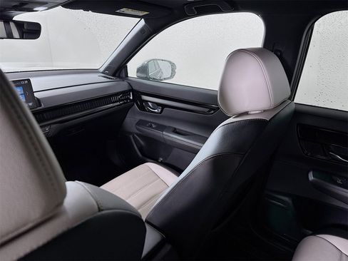 Used 2025 Honda CR-V Sport Touring image 21