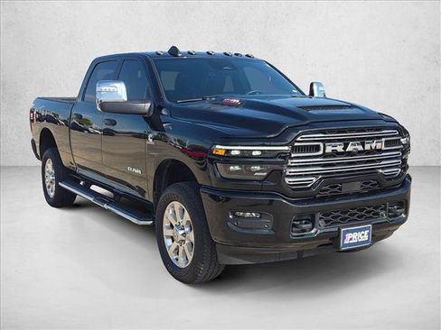 Used 2025 RAM 2500 Laramie w/ Sport Appearance Package AWD/4WD image 2