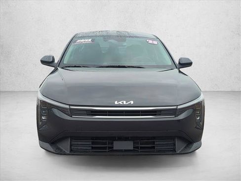 Used 2025 Kia K4 FWD image 2