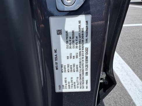 Used 2022 Tesla Model 3 Long Range AWD/4WD image 9