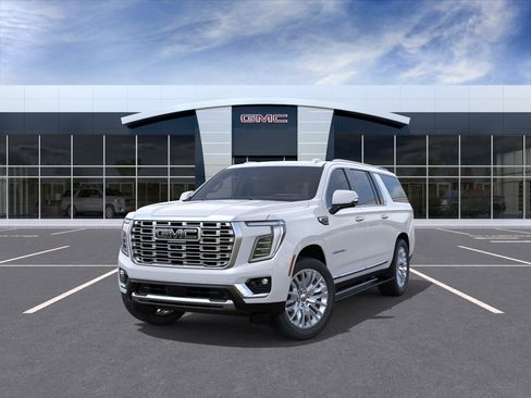 New 2026 GMC Yukon XL Denali w/ Denali Reserve Package AWD/4WD image 8