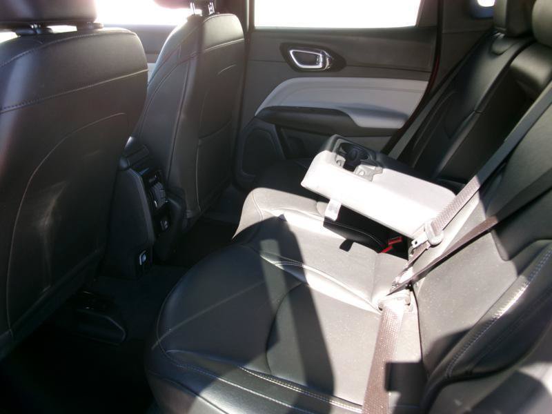 Used 2025 Jeep Compass Limited AWD/4WD image 11