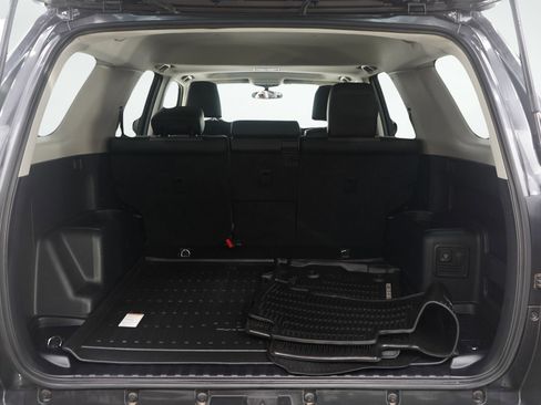 Used 2019 Toyota 4Runner SR5 Premium image 9