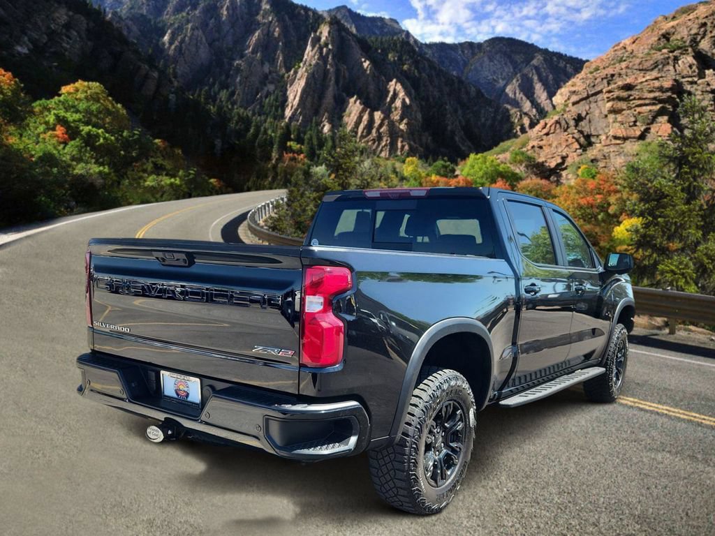 Used 2024 Chevrolet Silverado 1500 ZR2 w/ Technology Package AWD/4WD image 3