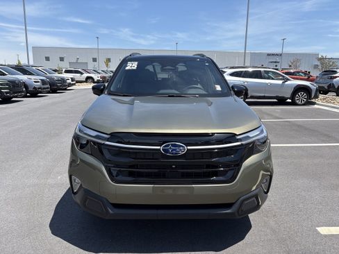 Used 2025 Subaru Forester Touring w/ Protection Package (1PH) AWD/4WD image 2