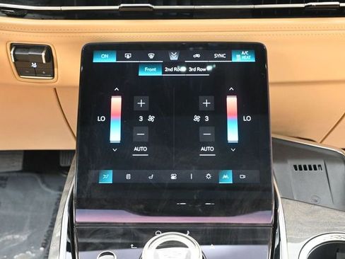 Used 2026 Cadillac Escalade IQ Sport 2 w/ LPO, ONYX Package image 40