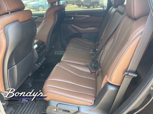 Used 2023 Acura MDX SH-AWD w/ Advance Package image 11