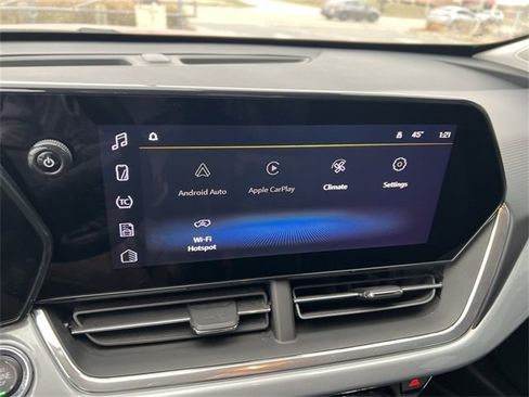 Certified 2024 Chevrolet Trax LT w/ Driver Confidence Package image 12