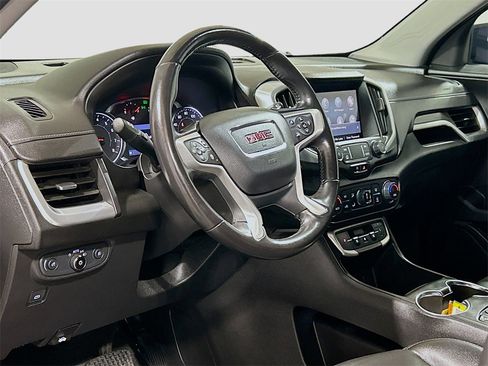 Used 2022 GMC Terrain SLT w/ LPO, 'HIT The Road' Package image 7