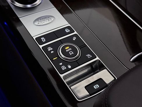 Used 2020 Land Rover Range Rover HSE image 37