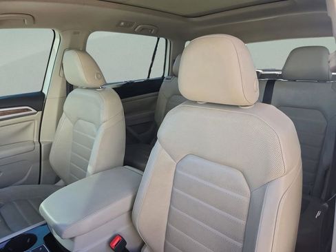 Used 2019 Volkswagen Atlas SEL Premium image 14