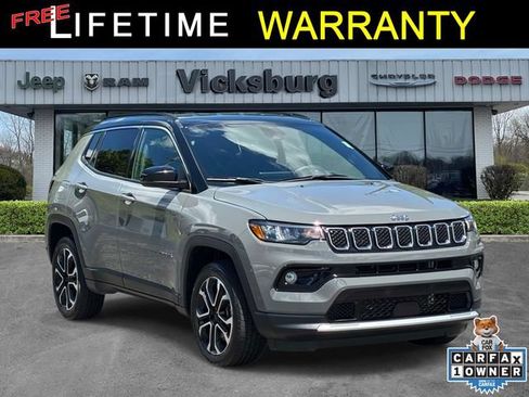 Used 2023 Jeep Compass Limited AWD/4WD image 1