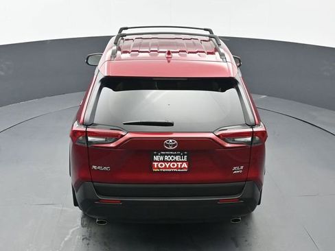 Certified 2022 Toyota RAV4 XLE AWD/4WD image 39