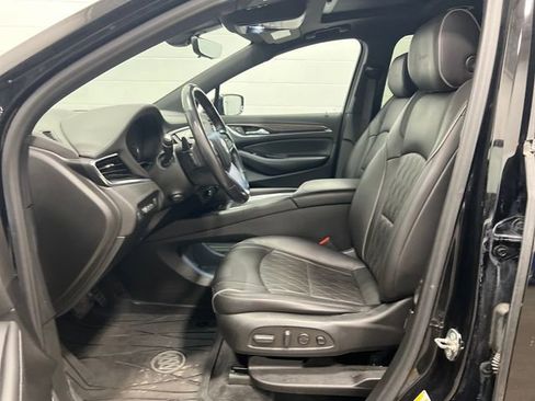 Used 2022 Buick Enclave Avenir w/ LPO, Floor Liner Package image 9