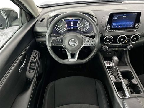 Used 2023 Nissan Sentra SV image 10