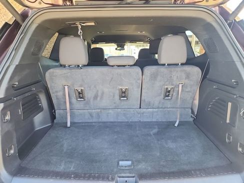 Used 2025 GMC Acadia Elevation image 22