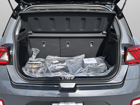 New 2026 Hyundai Venue SEL image 28