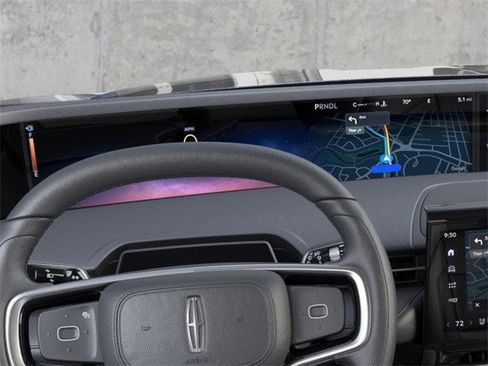 New 2025 Lincoln Nautilus Reserve image 16