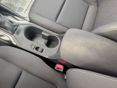 Used 2023 Toyota Corolla LE w/ LE Convenience Package FWD image 18