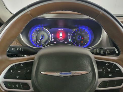 Used 2019 Chrysler Pacifica Limited w/ Tire & Wheel Group image 33