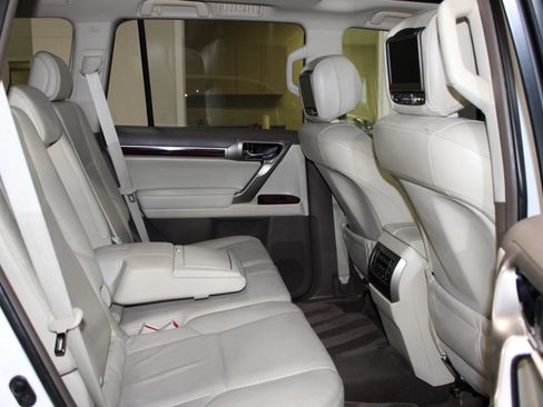 Used 2011 Lexus GX 460 w/ Comfort Plus Pkg AWD/4WD image 38