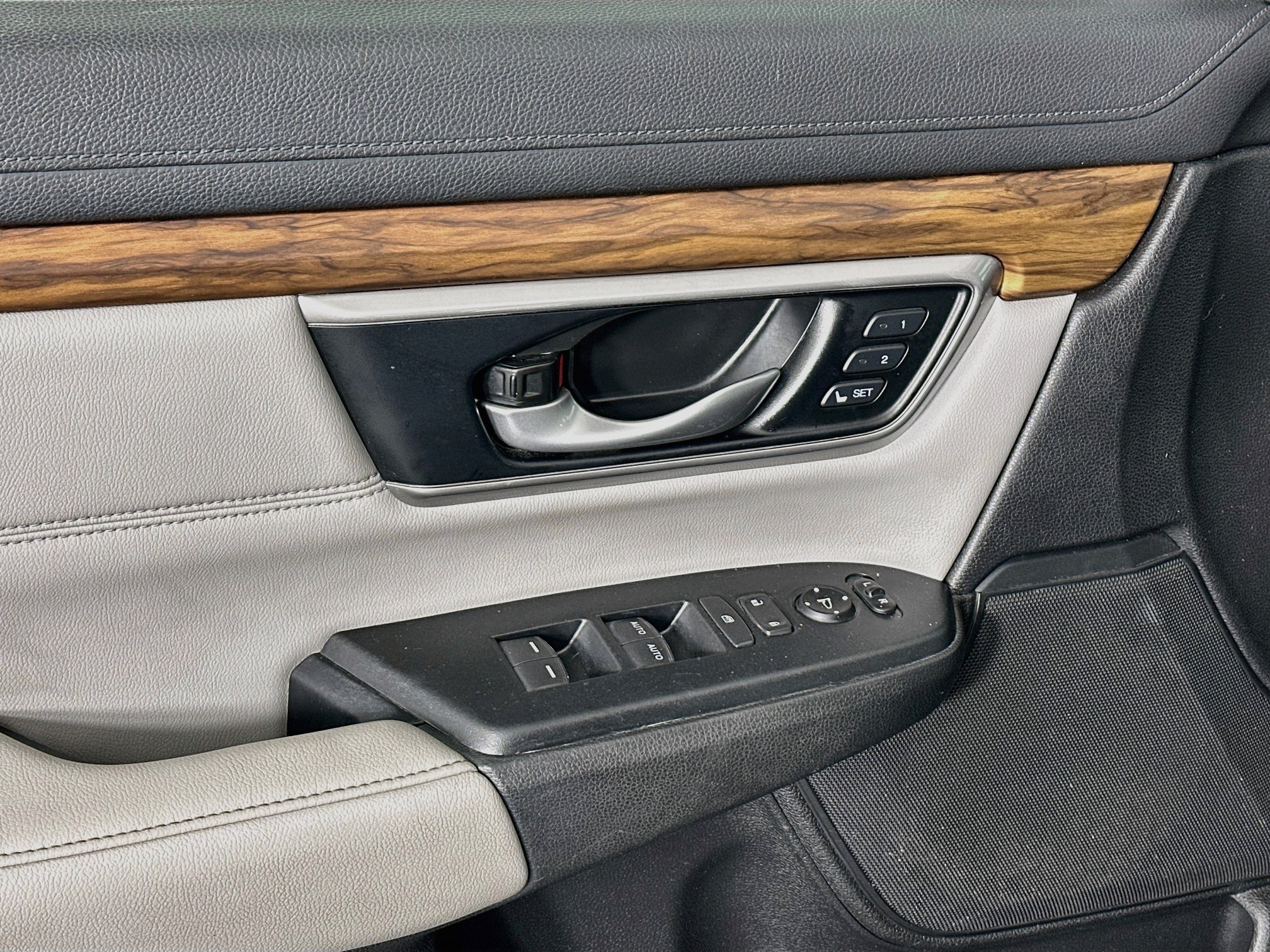 Used 2022 Honda CR-V EX-L image 15
