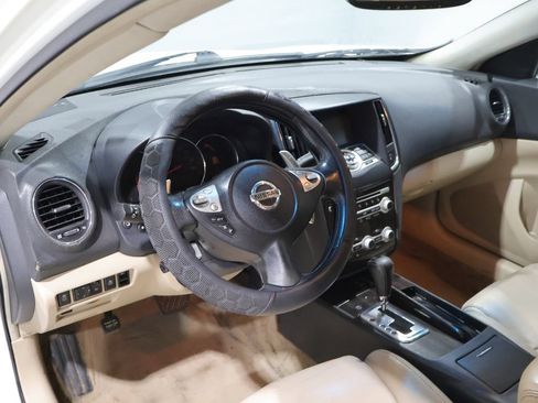 Used 2013 Nissan Maxima 3.5 SV w/ Premium Pkg FWD image 16