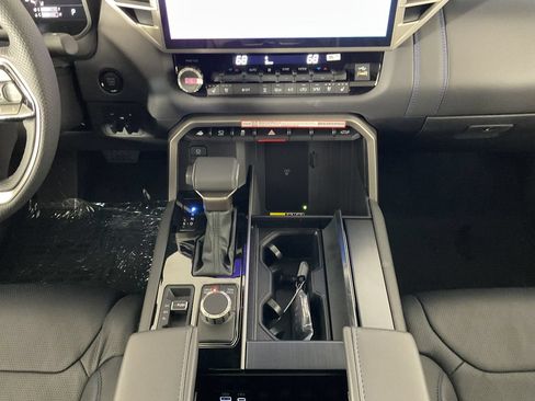 New 2026 Toyota Tundra Platinum AWD/4WD image 13