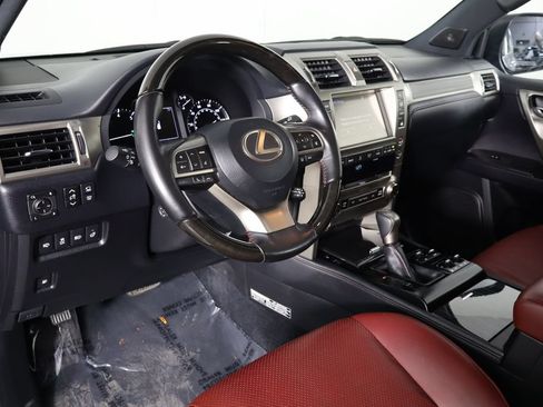 Used 2021 Lexus GX 460 Luxury w/ Accessory Package AWD/4WD image 28