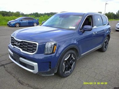 Used 2025 Kia Telluride S