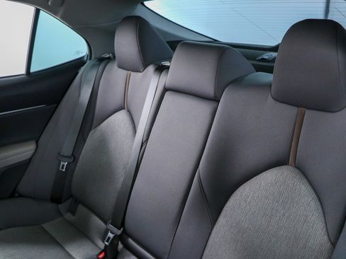 Used 2020 Toyota Camry LE FWD image 24