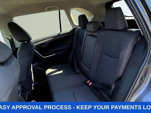 Used 2022 Toyota RAV4 LE AWD/4WD image 27
