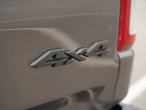 Used 2023 RAM 1500 Big Horn AWD/4WD image 40