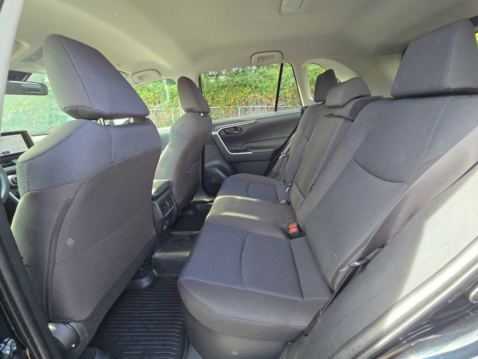 Certified 2025 Toyota RAV4 LE AWD/4WD image 16