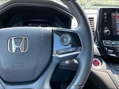 Used 2019 Honda Odyssey EX-L image 12