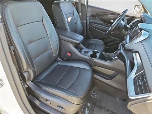 Used 2024 GMC Terrain SLT FWD image 21