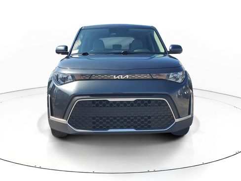 Used 2025 Kia Soul LX w/ LX Technology Package image 2