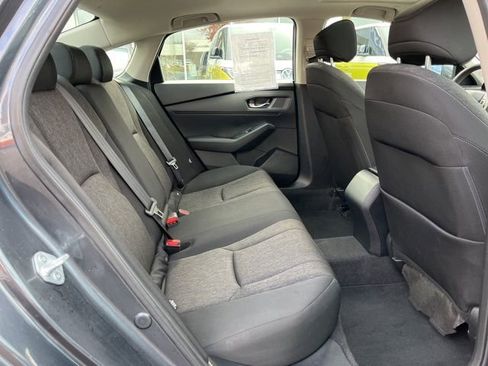 Used 2023 Honda Accord EX image 8