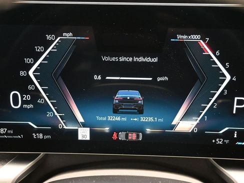 Used 2023 BMW 760i xDrive 760i xDrive w/ Luxury Rear Seating Package image 12