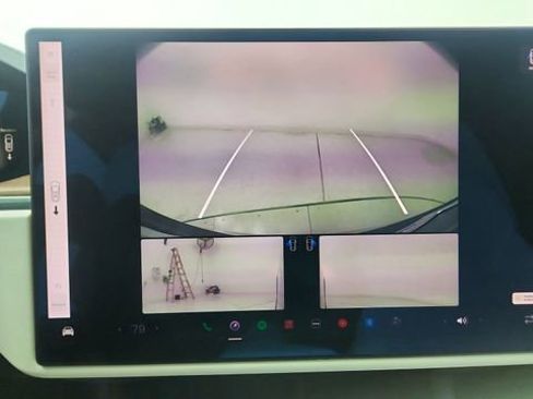 Used 2022 Tesla Model X image 44