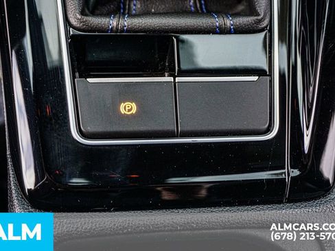 Used 2024 Volkswagen Golf R 2.0T image 44