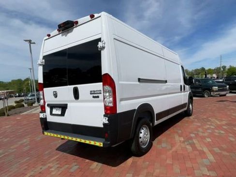 Used 2023 RAM ProMaster 2500 FWD image 9